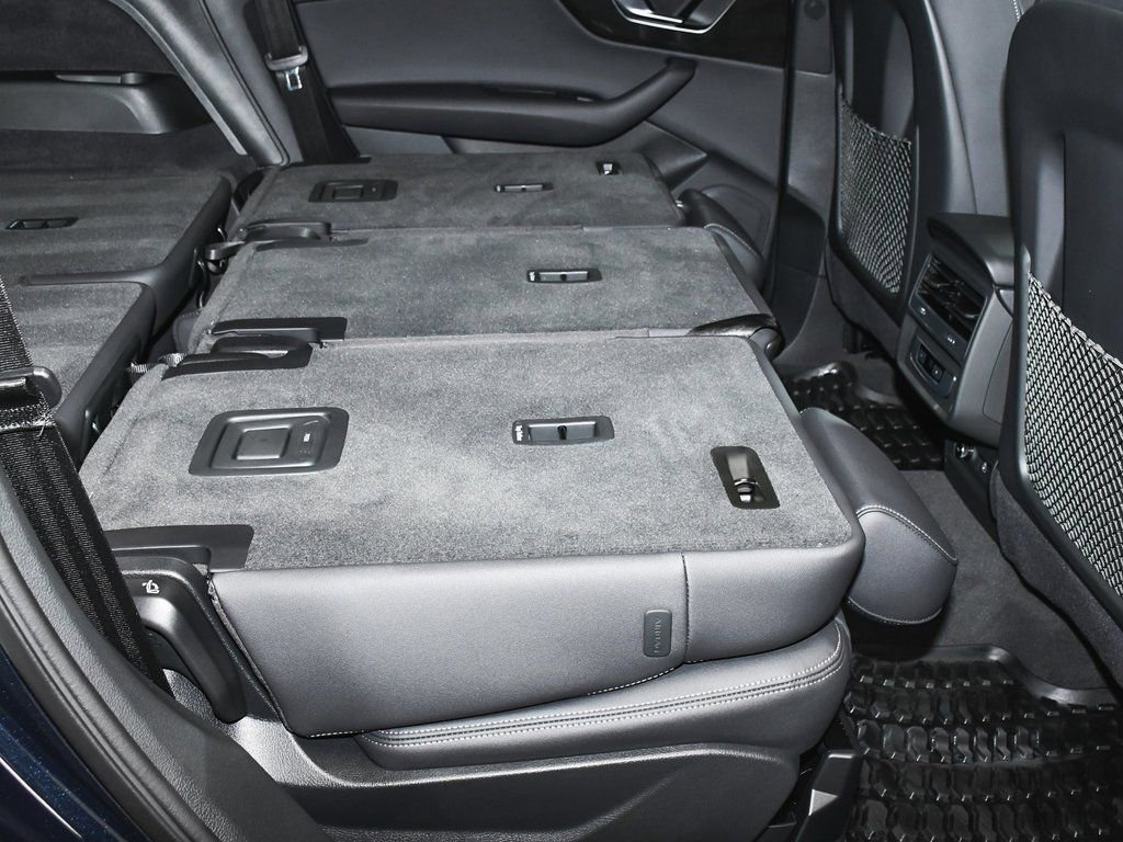 Used 2025 Audi Q7 3.0T Premium w/ Convenience Package image 67