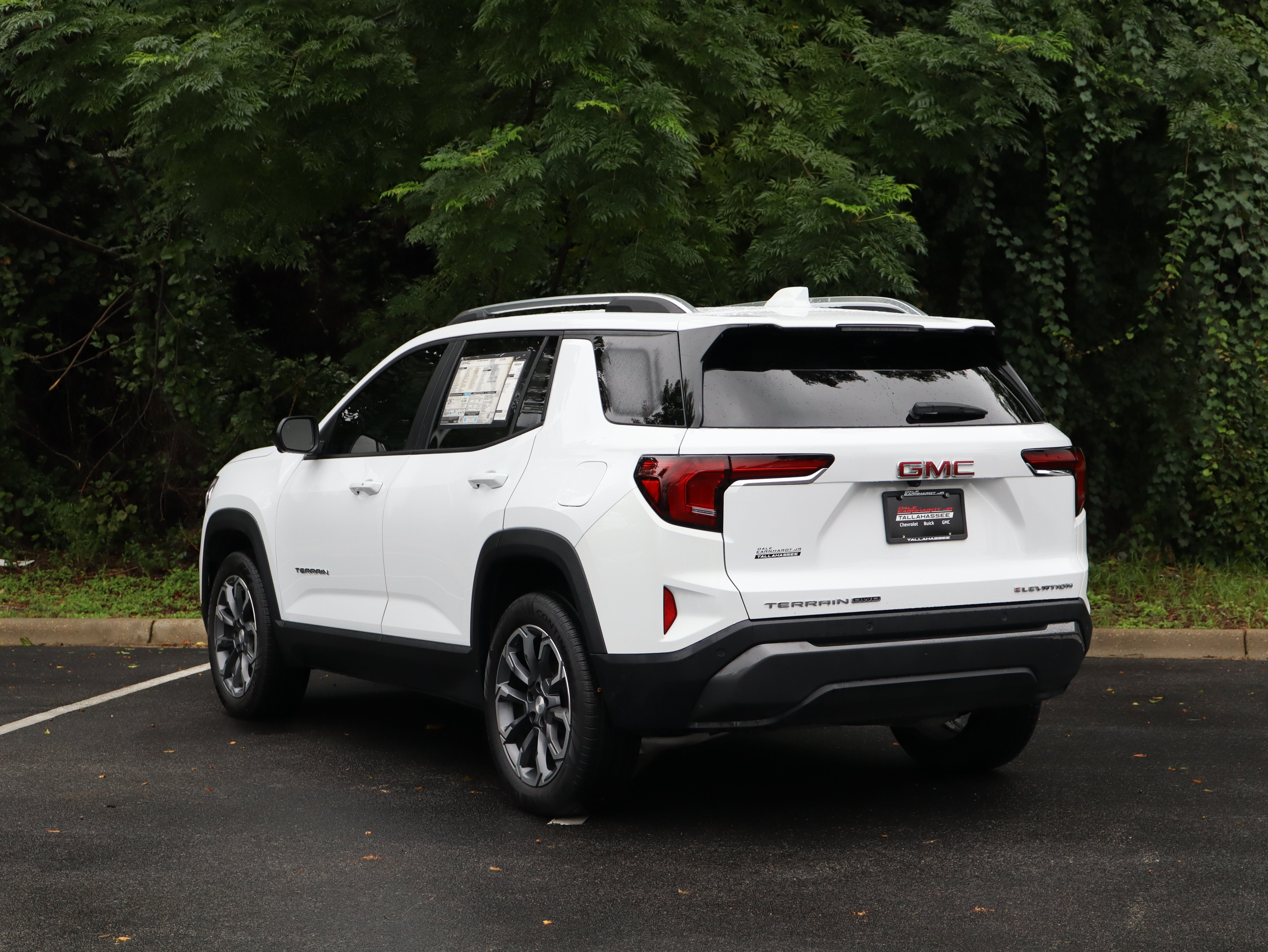 New 2026 GMC Terrain Elevation w/ Elevation Premium Package AWD/4WD image 7