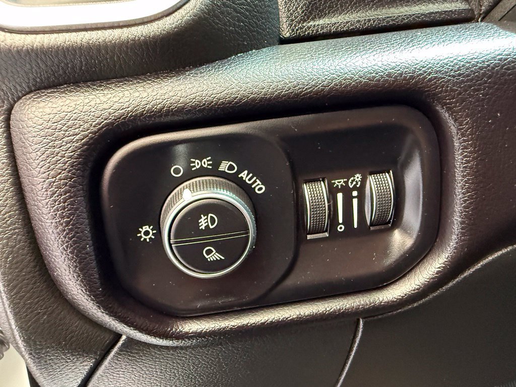 Used 2023 RAM 2500 Laramie AWD/4WD image 36