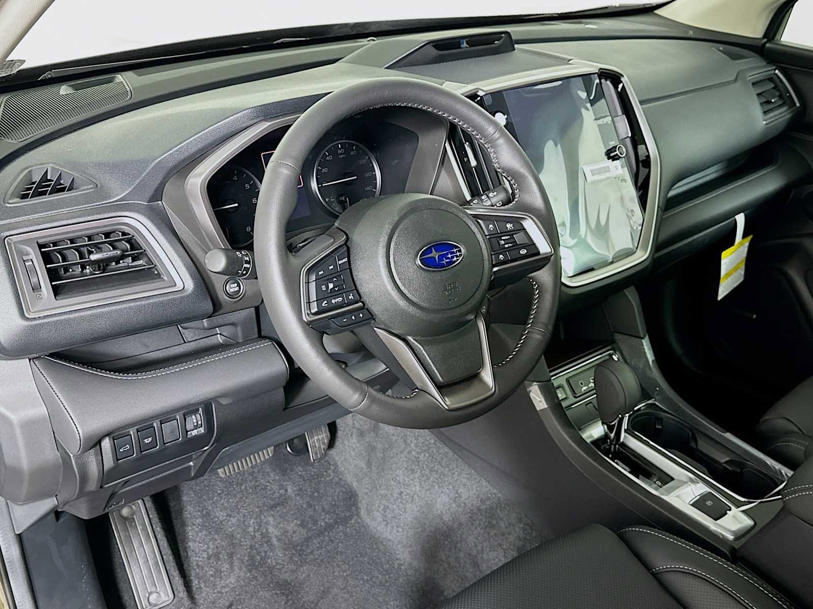 New 2025 Subaru Ascent Limited image 9