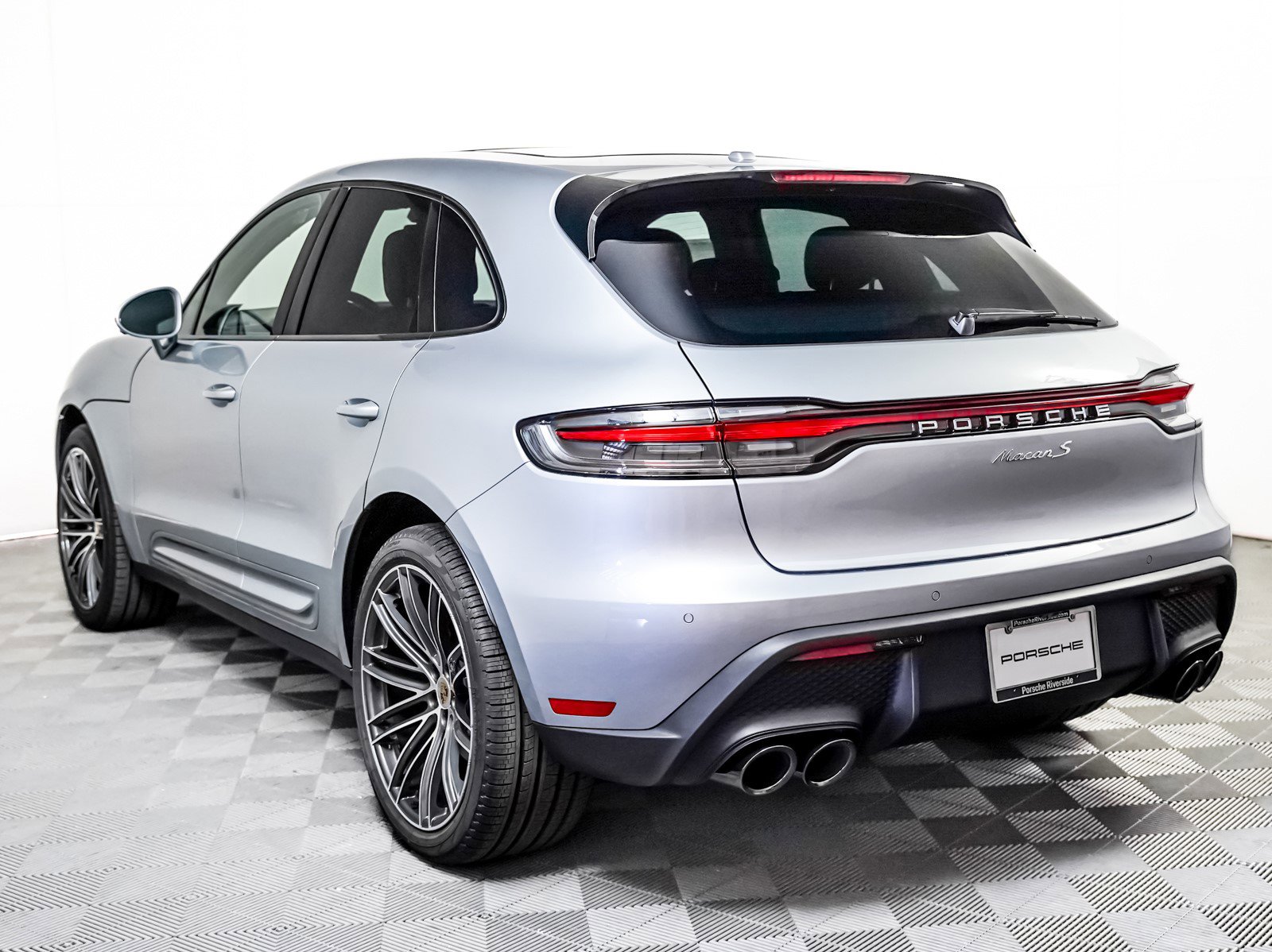 New 2026 Porsche Macan S image 3
