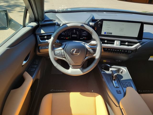 New 2026 Lexus UX 300h AWD image 10