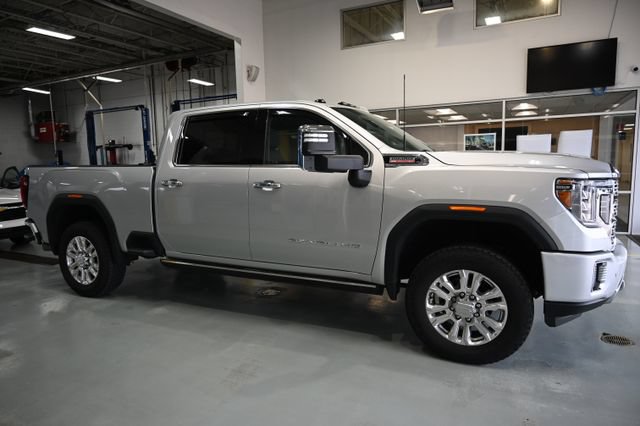 Used 2023 GMC Sierra 2500 Denali AWD/4WD image 4