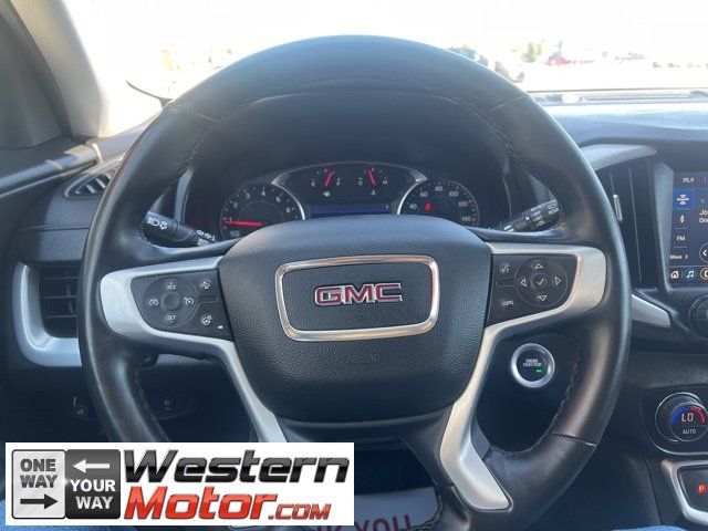 Used 2023 GMC Terrain SLT image 10