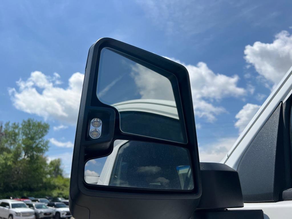New 2025 GMC Sierra 2500 Pro w/ Convenience Package image 4