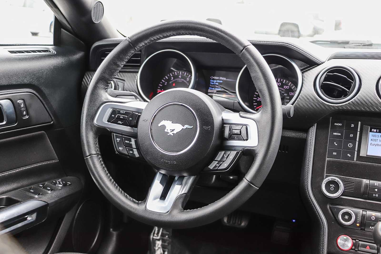 Used 2022 Ford Mustang Convertible RWD image 15