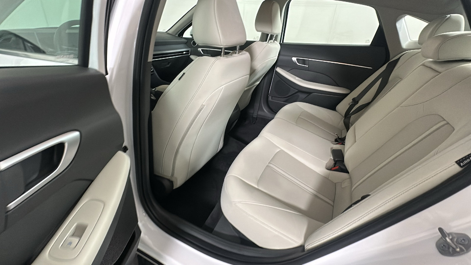 Certified 2026 Hyundai Sonata SEL FWD image 30