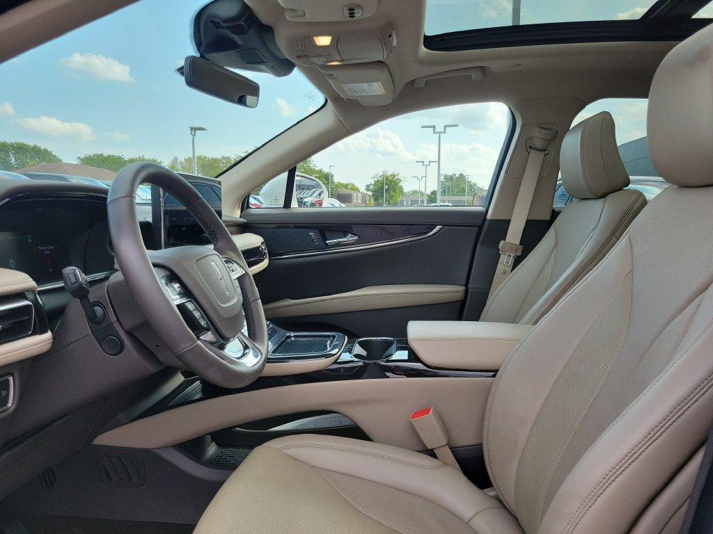 Certified 2023 Lincoln Nautilus Reserve AWD/4WD image 18