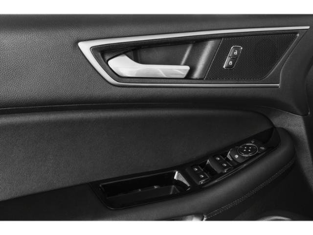 Used 2015 Ford Edge Titanium w/ Technology Package FWD image 20