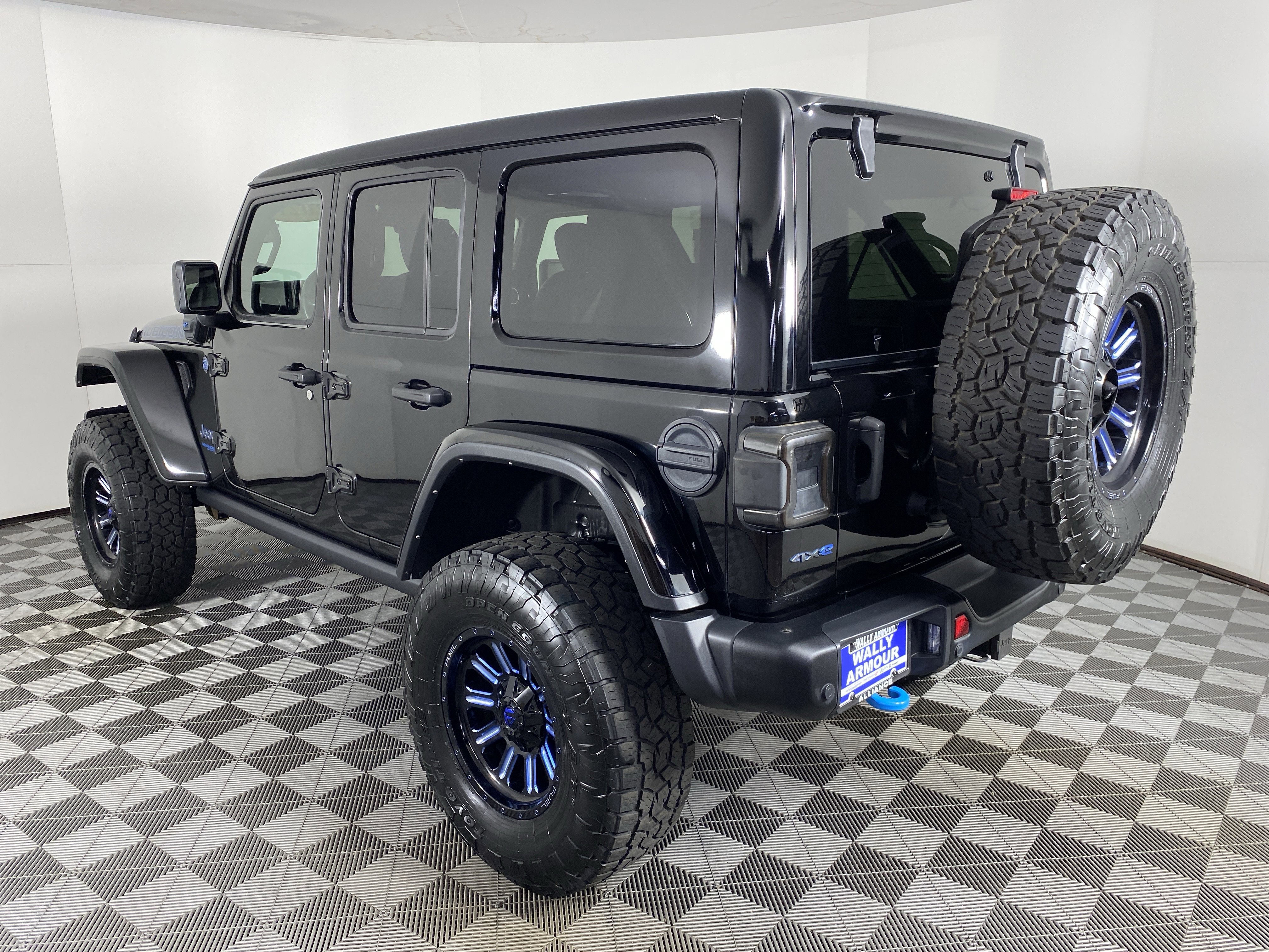 Used 2021 Jeep Wrangler Unlimited Rubicon 4xe w/ Steel Bumper Group image 11