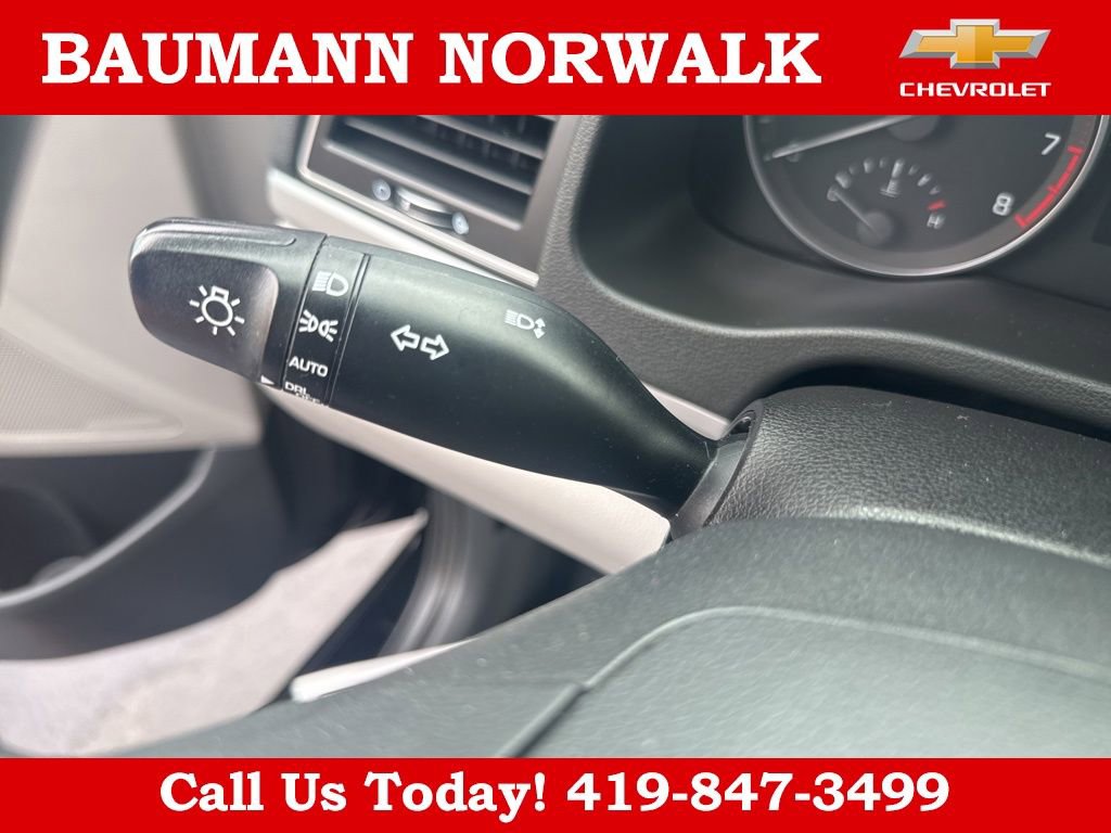 Used 2017 Hyundai Elantra SE FWD image 29