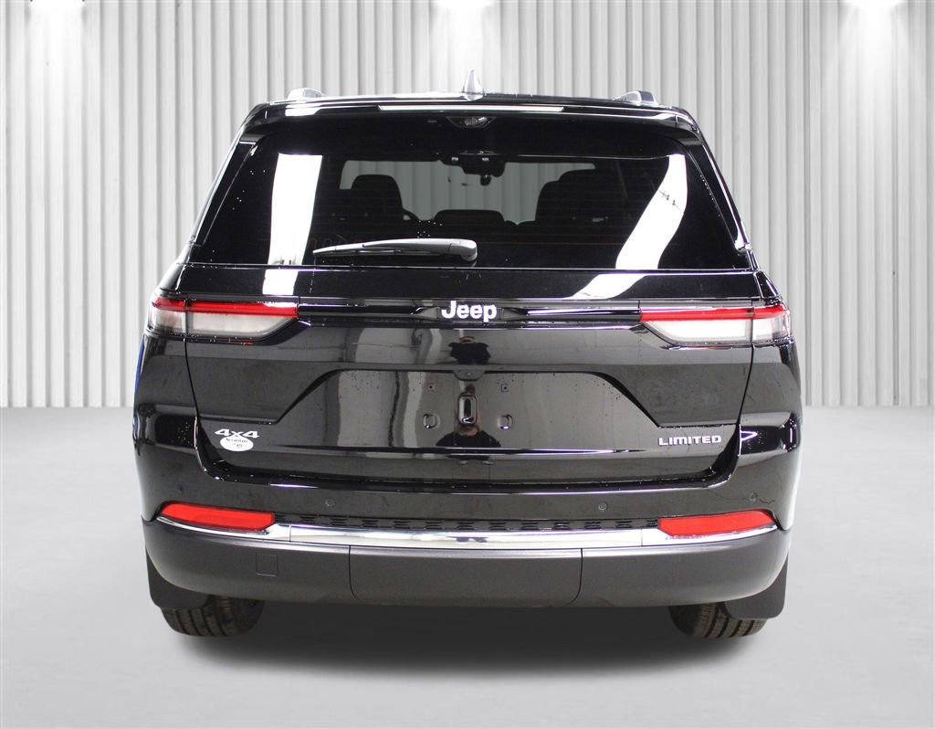 New 2025 Jeep Grand Cherokee Limited w/ Luxury Tech Group II image 4