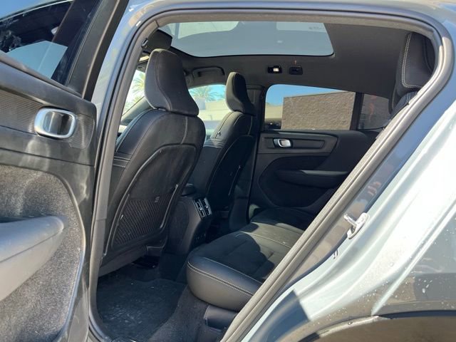 Used 2023 Volvo C40 P8 Recharge Ultimate w/ Protection Package Premier image 14