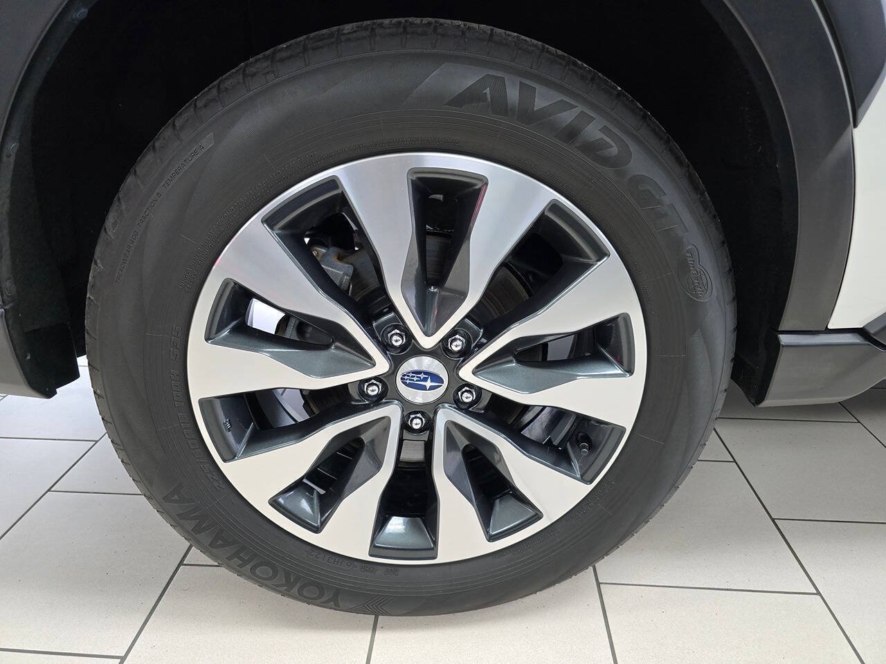 Used 2023 Subaru Outback Limited AWD/4WD image 19