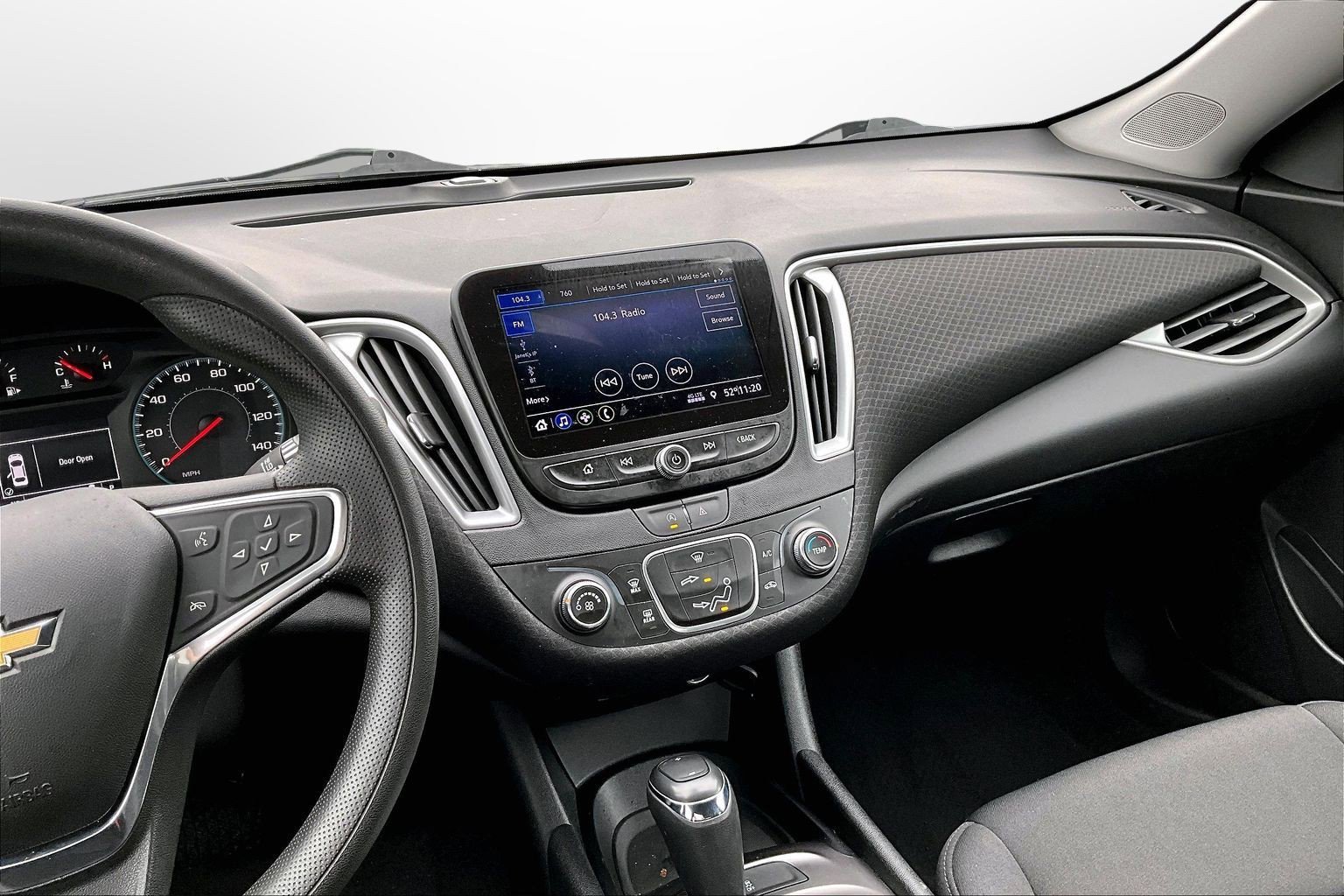 Used 2020 Chevrolet Malibu LS FWD image 6