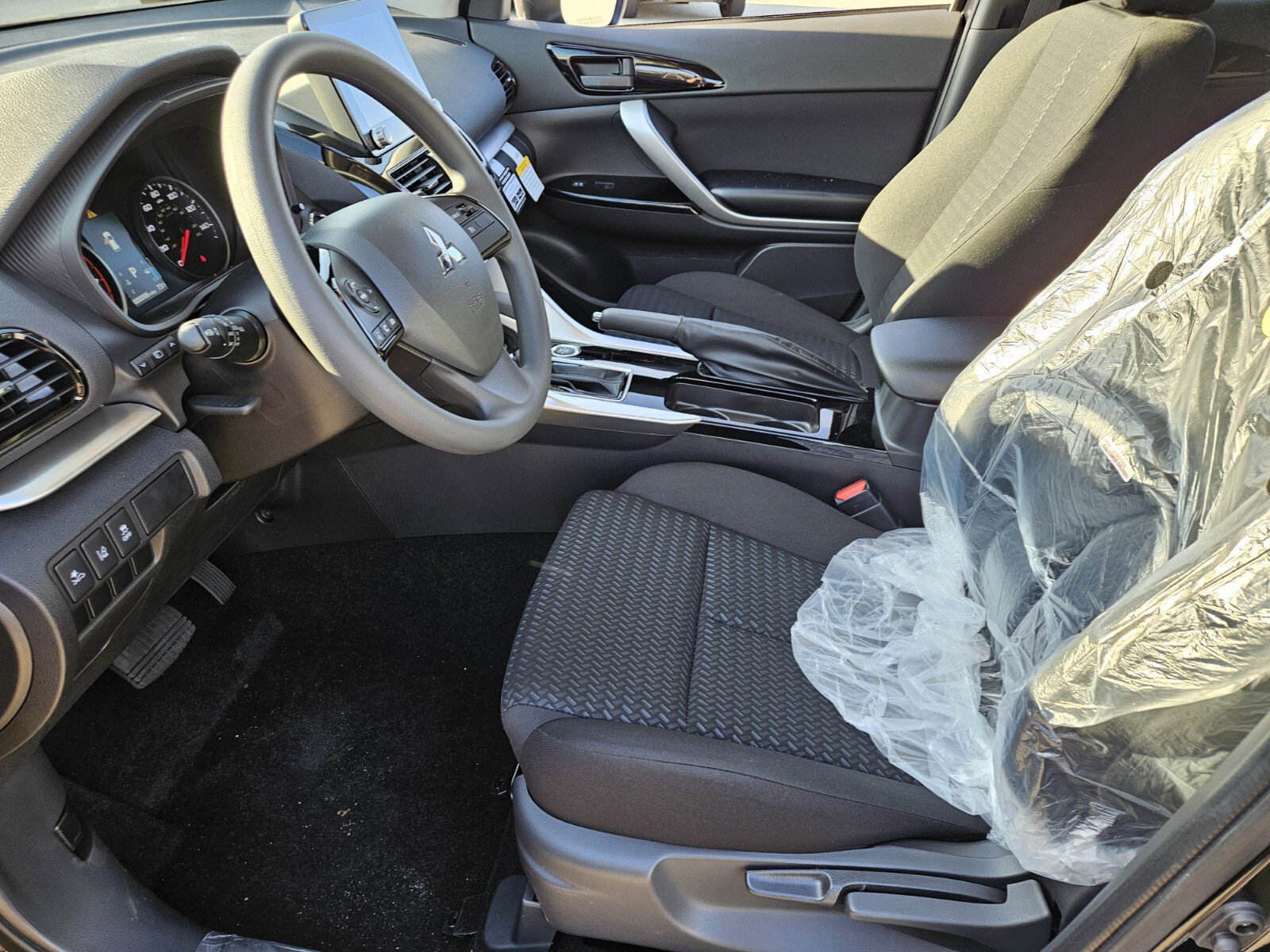 New 2026 Mitsubishi Eclipse Cross LE AWD/4WD image 7