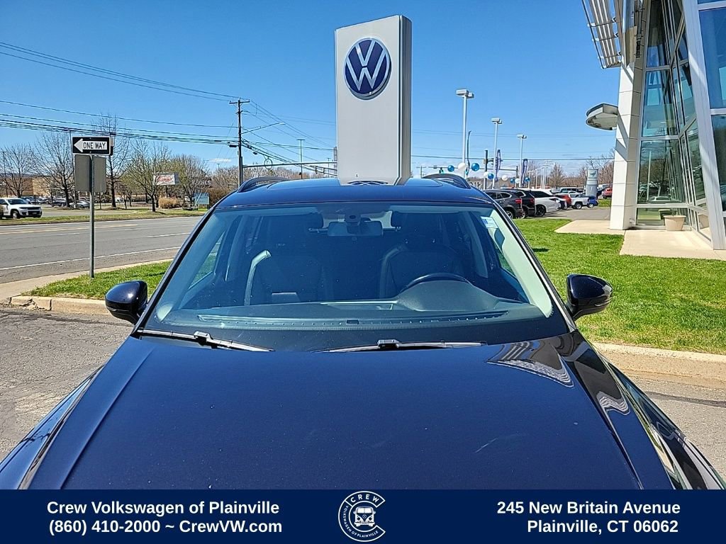 Used 2018 Volkswagen Tiguan SE w/ Panoramic Sunroof Package image 23