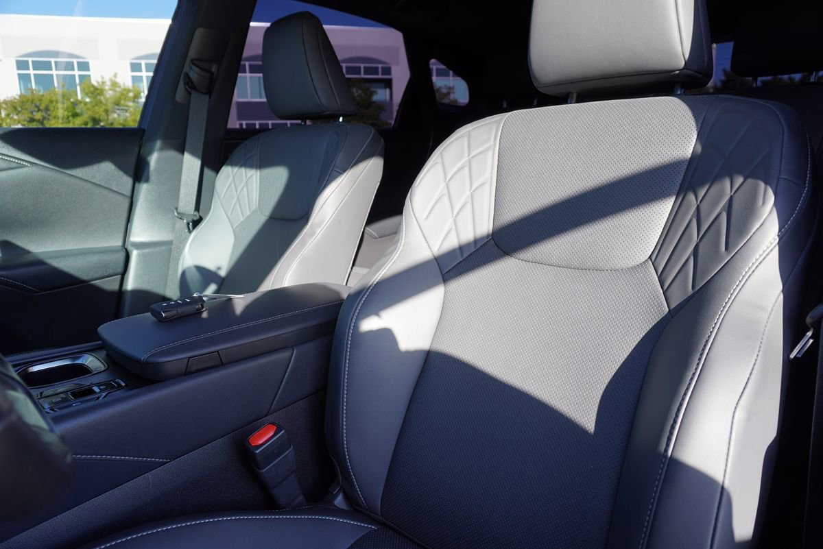 Used 2025 Lexus RX 350 Premium FWD image 28
