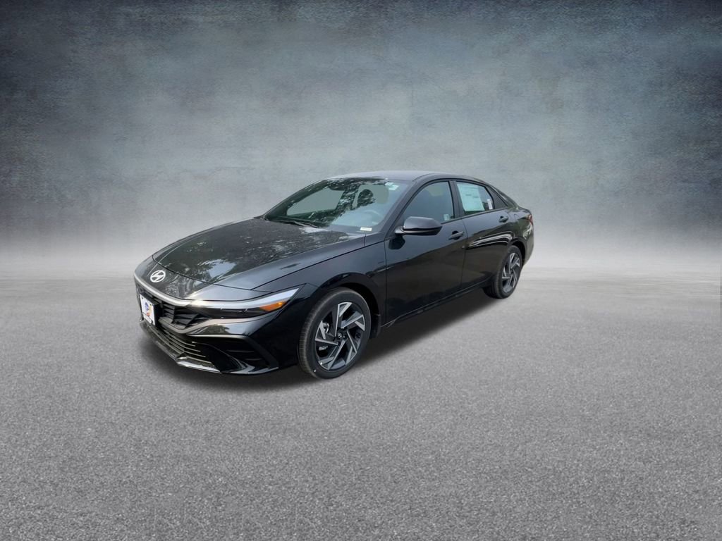 Used 2025 Hyundai Elantra Sport image 9