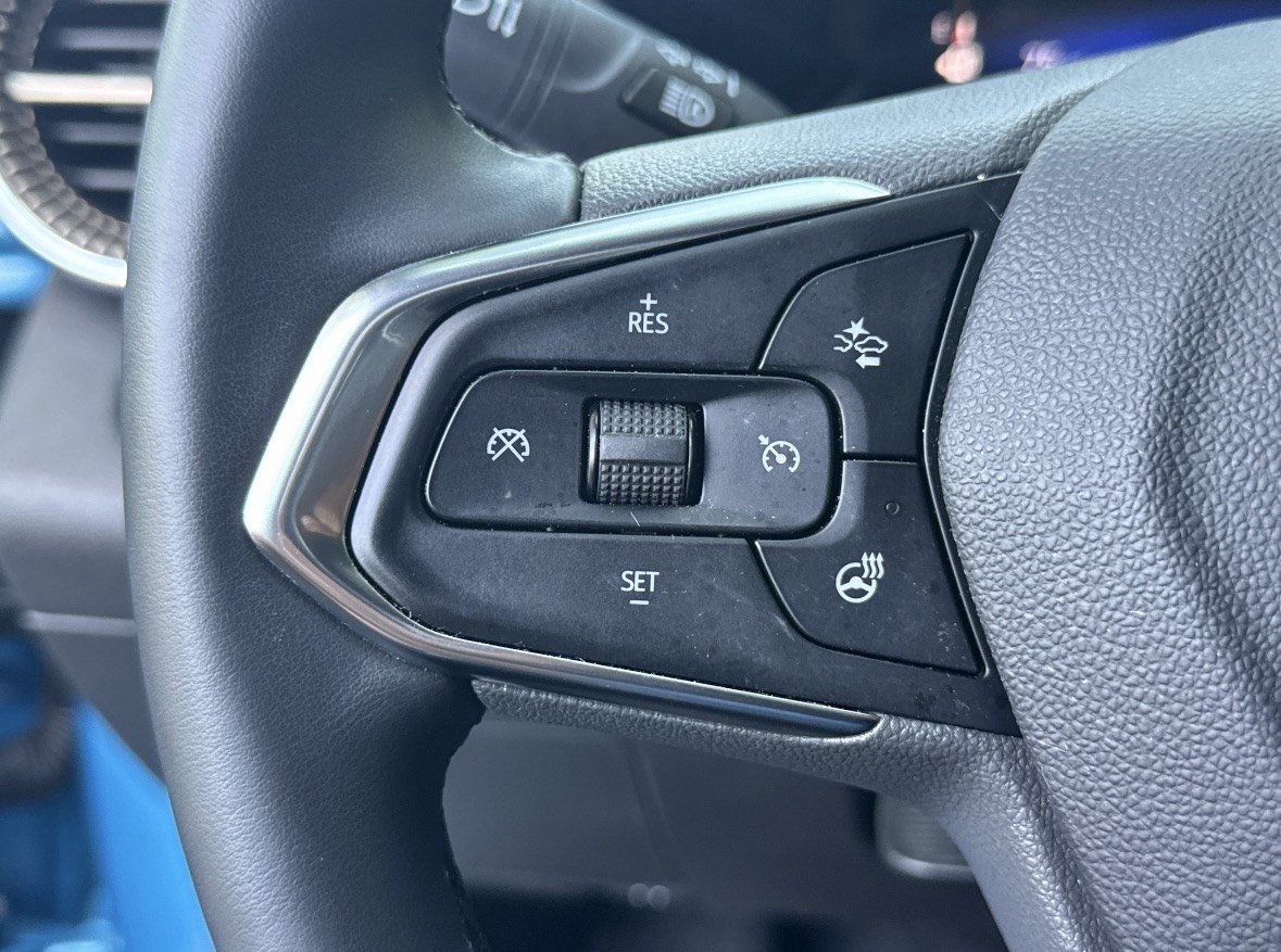 Used 2025 Chevrolet Trax ACTIV w/ Sunroof Package FWD image 22