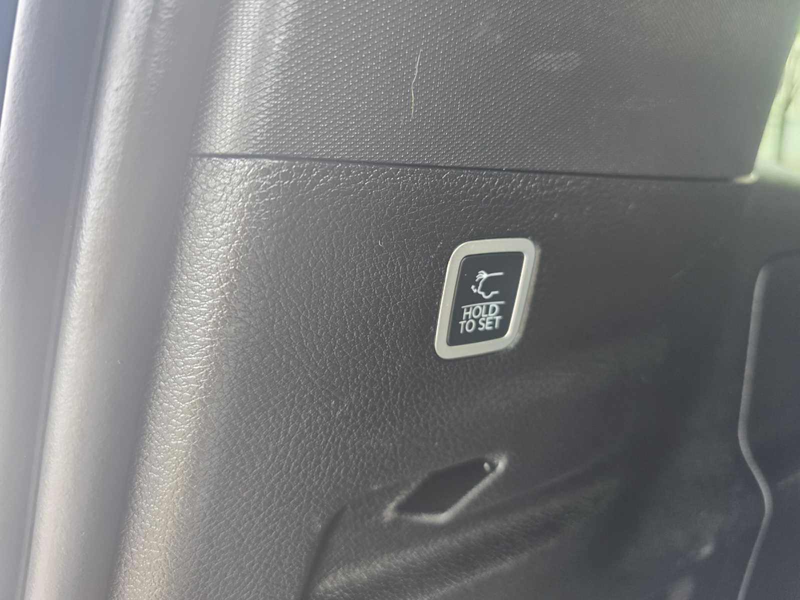 Used 2024 Jeep Grand Wagoneer L Series III image 20