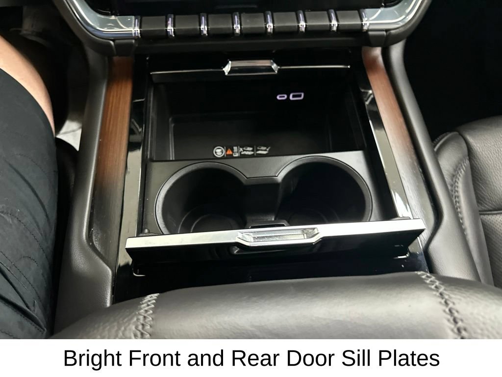 Used 2025 GMC Yukon Denali AWD/4WD image 53