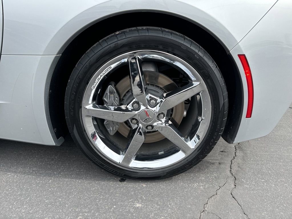 Used 2017 Chevrolet Corvette Stingray Coupe w/ 3LT Preferred Equipment Group image 9