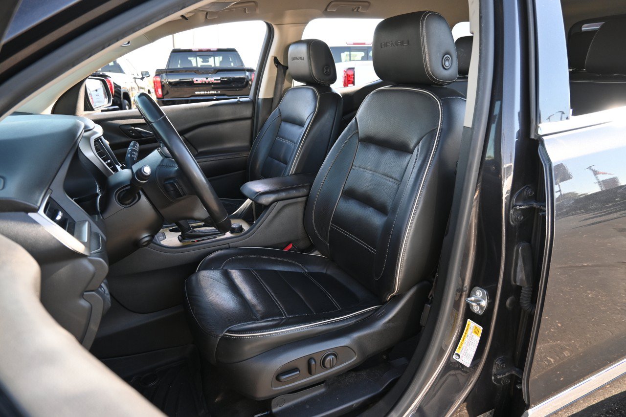 Used 2017 GMC Acadia Denali FWD image 18