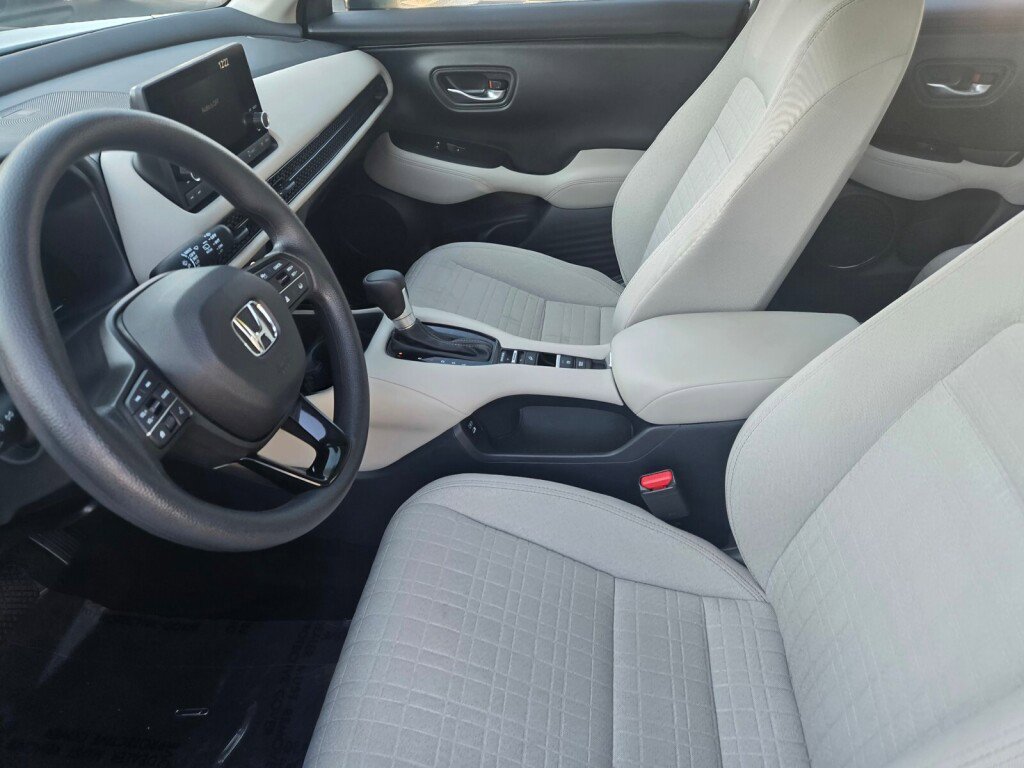 Certified 2025 Honda HR-V LX image 20