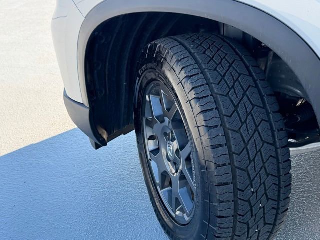 Certified 2025 Honda Pilot TrailSport image 32
