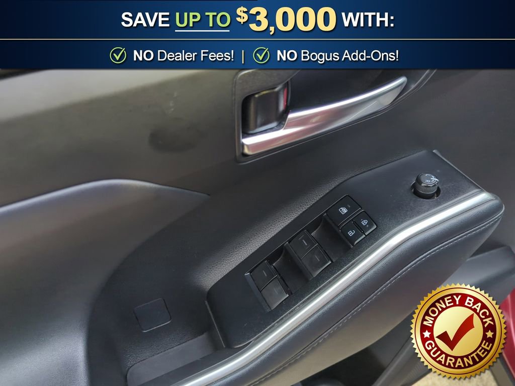 Used 2022 Toyota Highlander XLE image 16