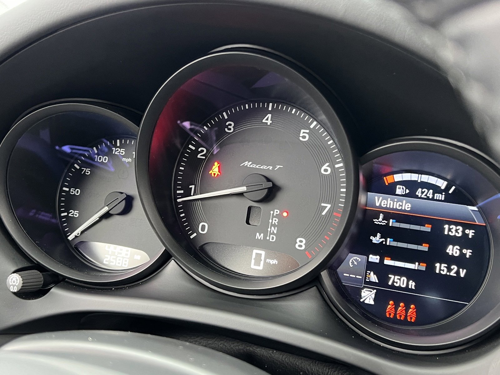 Certified 2025 Porsche Macan Turbo image 22