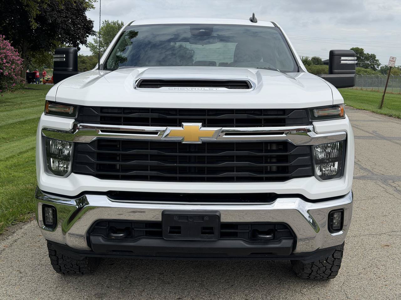 Used 2024 Chevrolet Silverado 3500 LT w/ Convenience Package AWD/4WD image 9