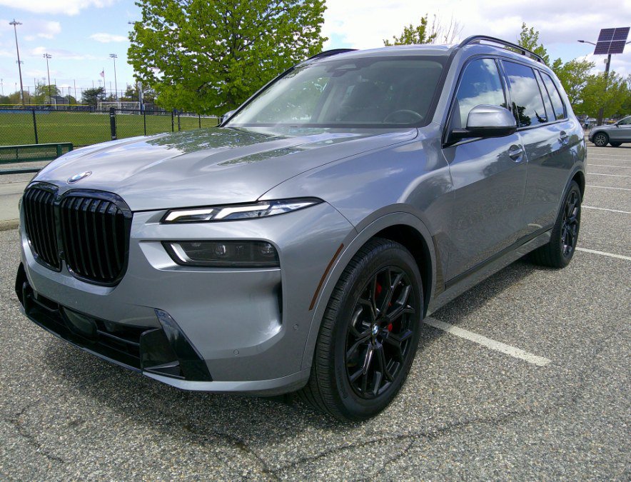 Used 2023 BMW X7 xDrive40i AWD/4WD image 42