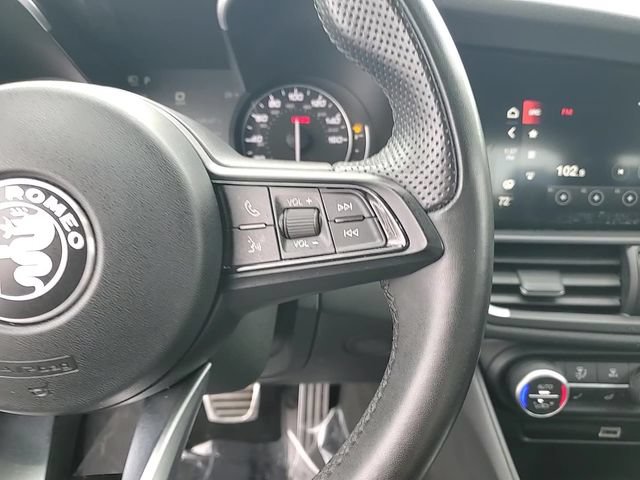 Used 2023 Alfa Romeo Giulia Ti AWD/4WD image 19