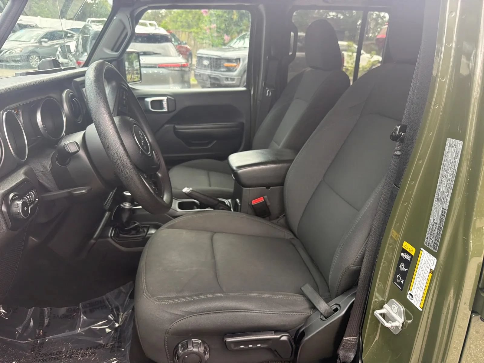 Used 2021 Jeep Wrangler Unlimited Sport AWD/4WD image 12