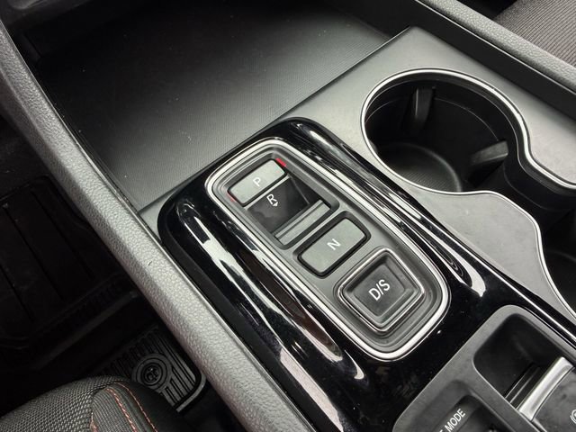 Used 2025 Honda Pilot Sport image 21