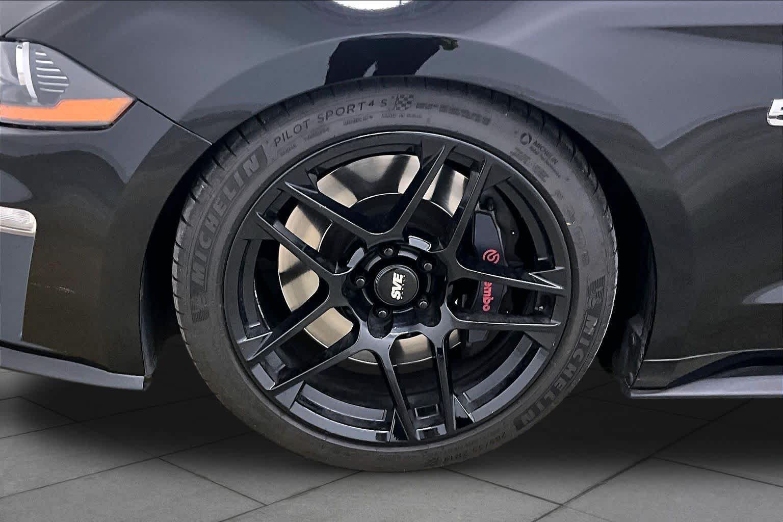 Used 2019 Ford Mustang GT w/ GT Performance Package RWD image 11