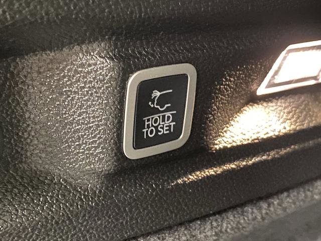 Used 2023 Jeep Grand Cherokee L Summit image 16