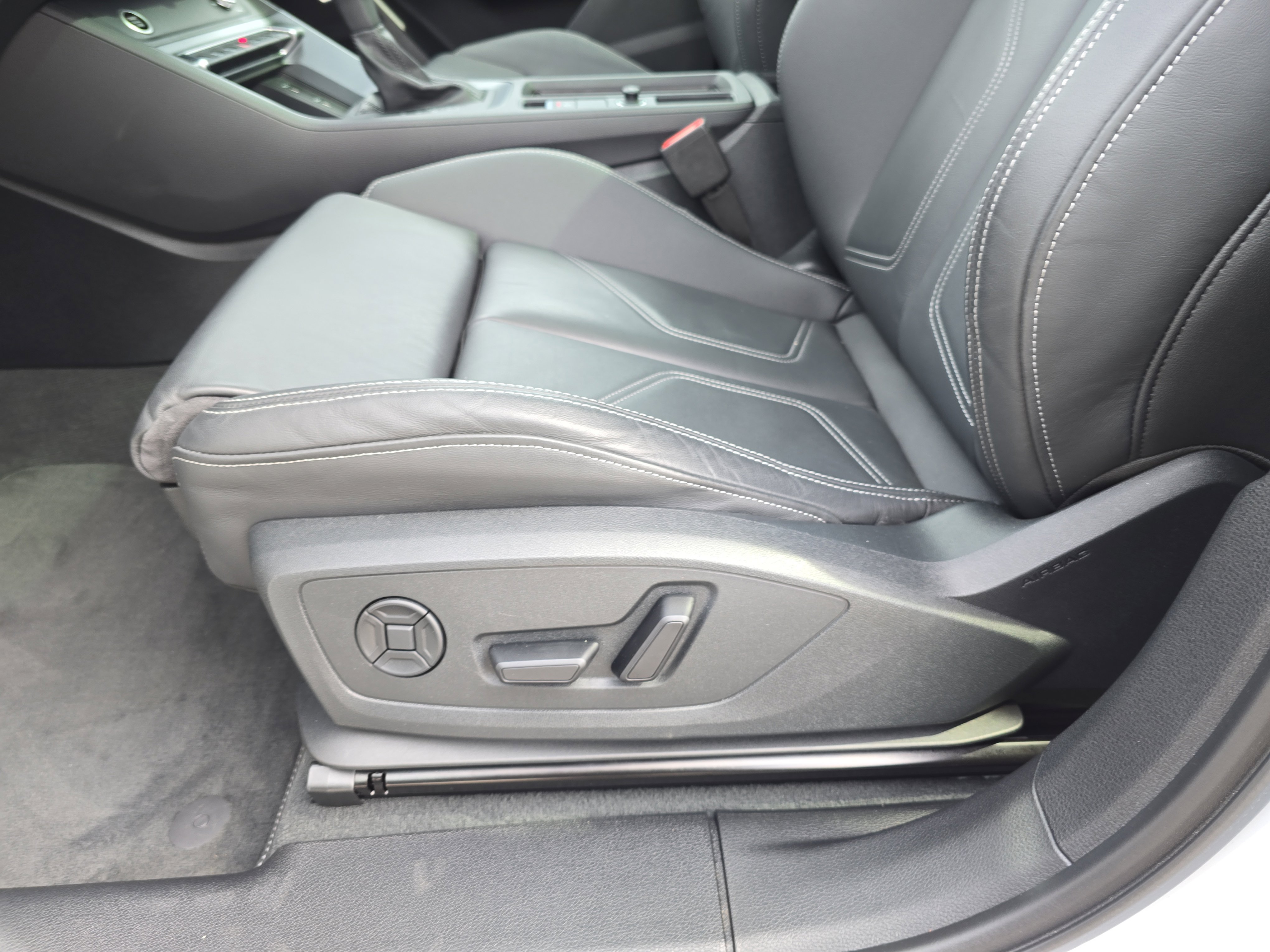 Used 2025 Audi Q3 2.0T Premium w/ Convenience Package image 28