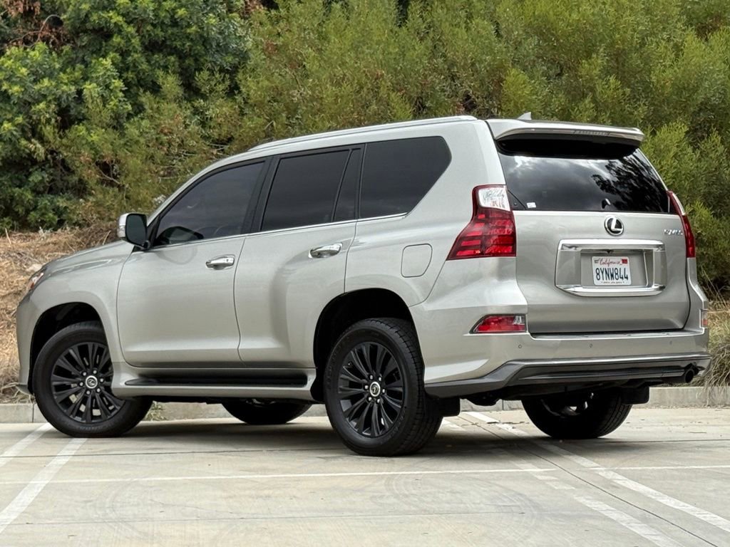 Certified 2022 Lexus GX 460 Premium w/ Accessory Package AWD/4WD image 2