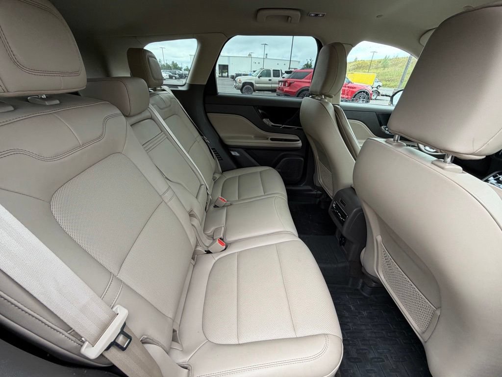 Used 2022 Lincoln Corsair AWD w/ Equipment Group 101A image 47