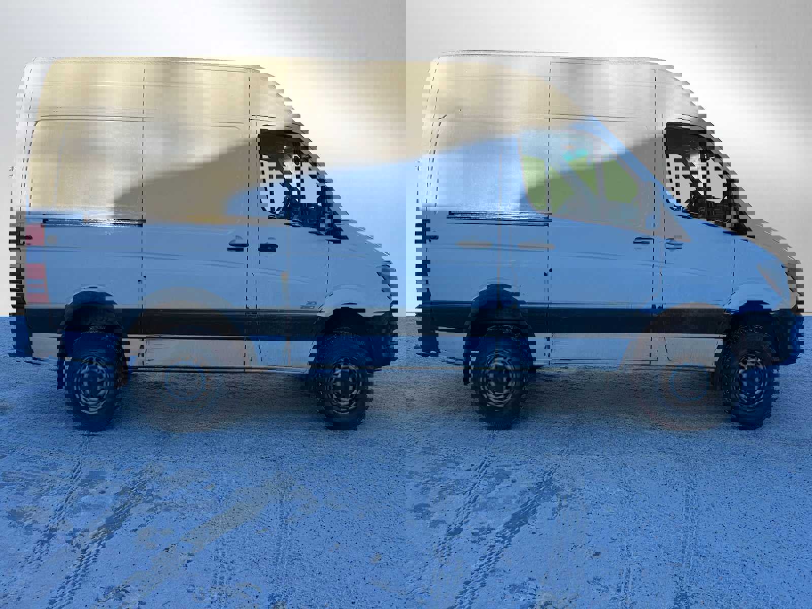 Used 2016 Freightliner Sprinter 2500 image 2