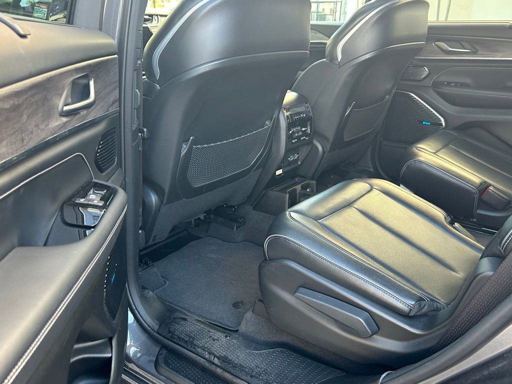 Certified 2021 Jeep Grand Cherokee L Overland w/ Luxury Tech Group IV image 50