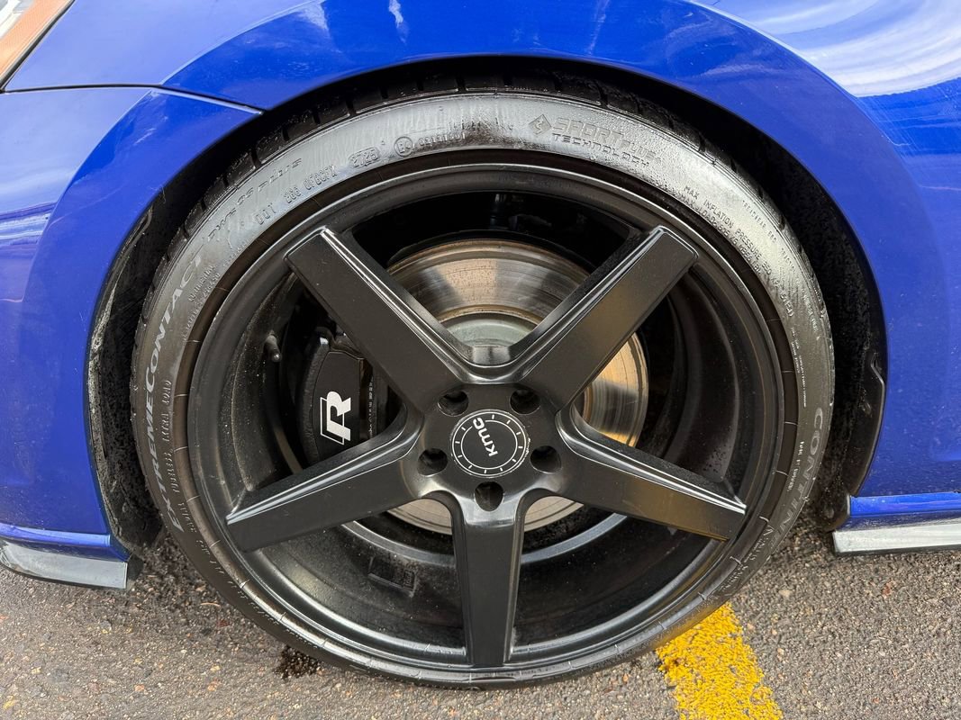 Used 2019 Volkswagen Golf R 4-Door image 12