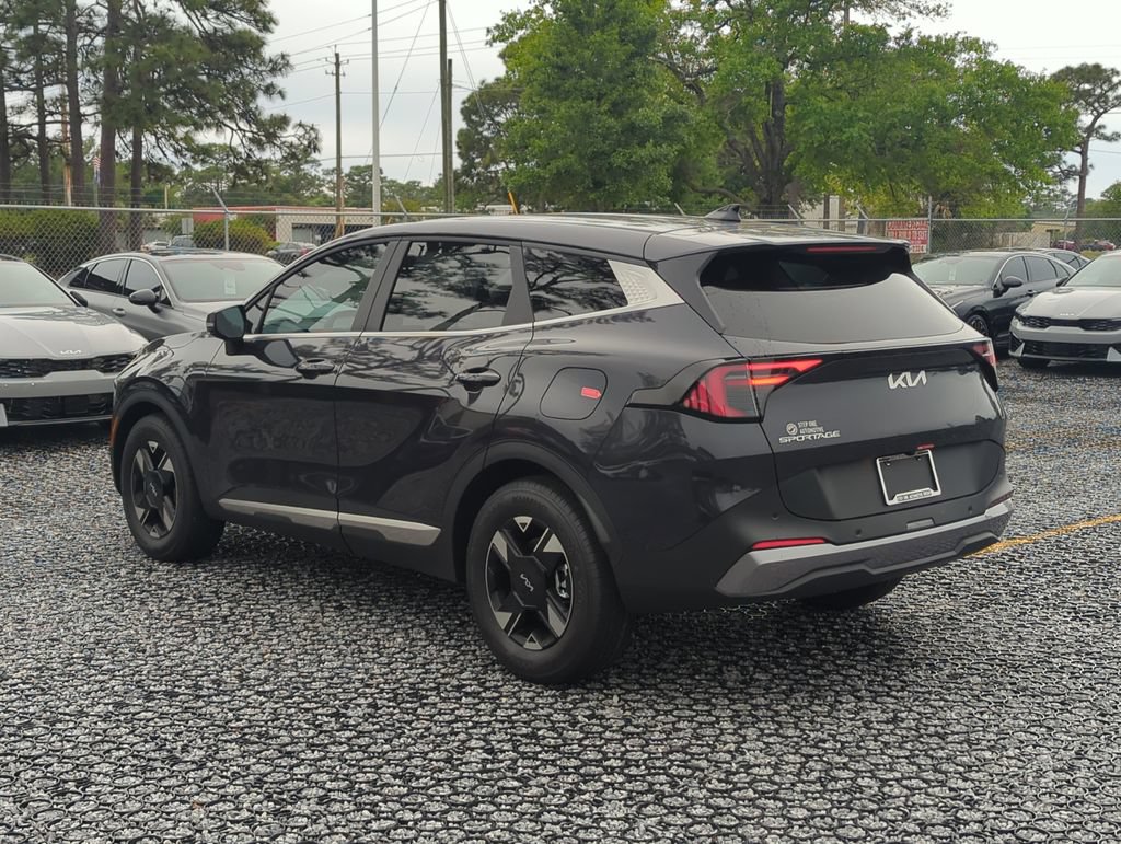 New 2026 Kia Sportage LX w/ LX Convenience Package FWD image 5