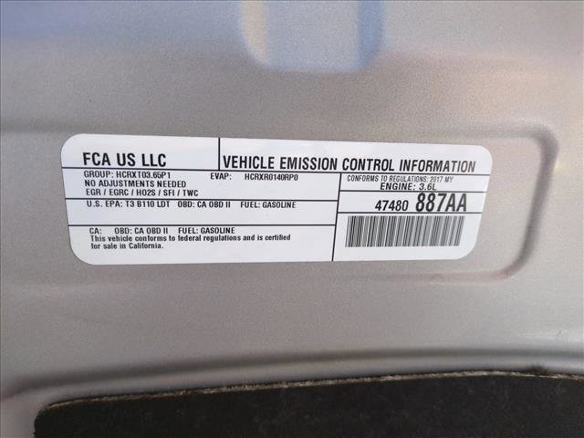 Used 2017 Chrysler Pacifica Touring-L image 23