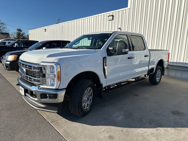 Used 2023 Ford F250 XLT w/ FX4 Off-Road Package image 3