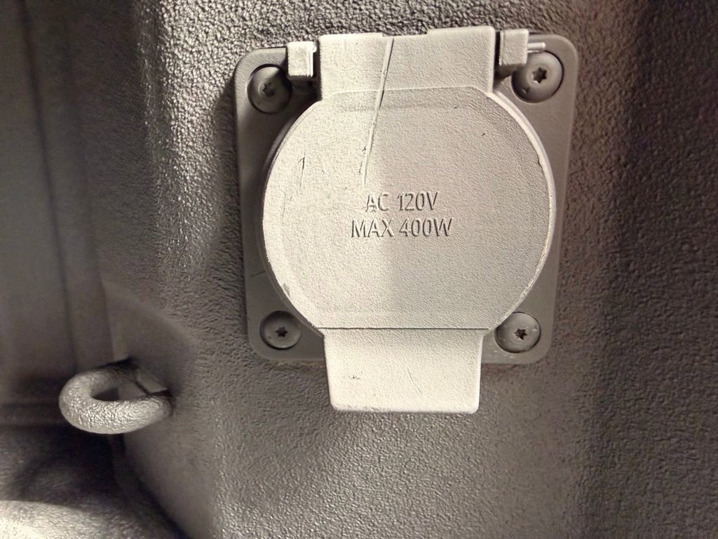 Used 2021 GMC Sierra 1500 AT4 w/ AT4 Premium Package AWD/4WD image 9