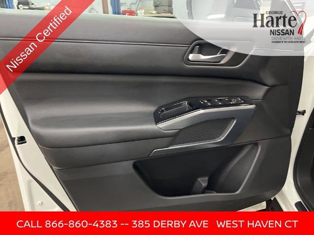 Certified 2024 Nissan Pathfinder SL AWD/4WD image 17